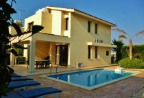 3 Bedroom Villa  For Rent Ref. GH2195 - Dekeleia Tourist, Larnaca