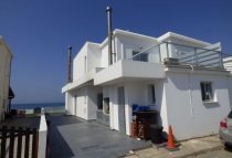 3 Bedroom Villa  For Rent Ref. CL-10258 - Pervolia, Larnaca